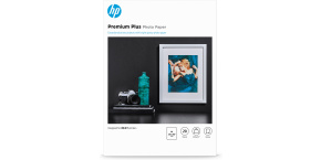 HP Premium Plus Glossy Photo Paper-20 sht/A4/210 x 297 mm, 300 g/m2, CR672A