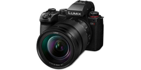 Panasonic Lumix S5 II + 24-105 mm F/4